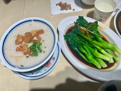 白灼广东芥兰-香港池仔记肠粉王(博多新记襄阳南路店)