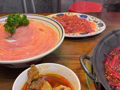 -萍姐火锅·公路夜市(武汉首店)