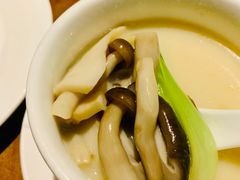 -渝半城经典川粤菜(重庆天地店)