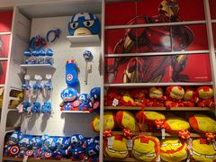 -名创优品(北京新中关购物中心地铁层店)