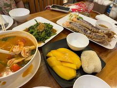-两兄弟Song Pee Nong(2号店)