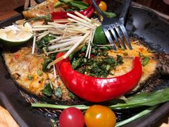 香茅草烤罗非鱼-云海肴·汽锅鸡·云南菜(美罗城店)