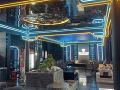 -屋有岛沉浸游戏旗舰店(中山公园店)