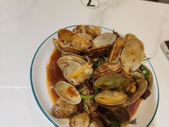 -嗨辣小聚·盘锦河蟹·海鲜烧烤龙虾(盘锦十年好店)