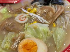 -大食代美食广场(上海中心店)