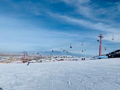 -丝绸之路山地度假区滑雪场