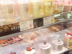 零售区-巴黎贝甜(右安门店)