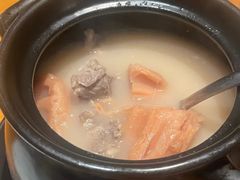 -莲餐厅·湖北菜·潜江小龙虾店(愚园路店)