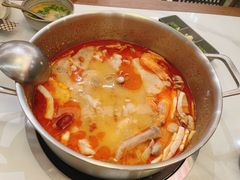 -喃喃椰·糟粕醋·椰子鸡火锅(七堡花园店)