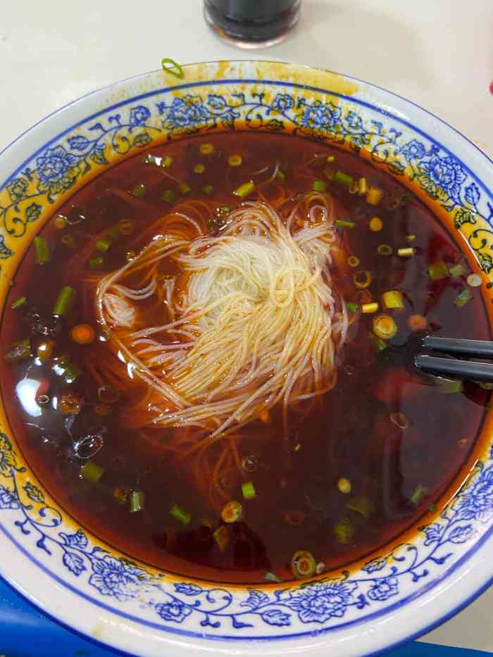 永华米粉(涪城总店)-"地址的话就在定位到那儿.很好找,挨着百盛.