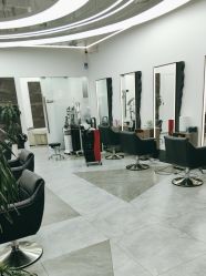 -ON STAR SALON
