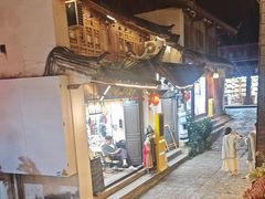 -桥边小楼·手工云南菜·古城观景小楼