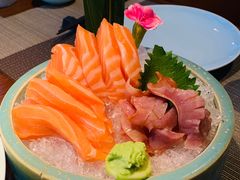 三文鱼和赤贝刺身-山葵家·创意料理(宁波来福士店)