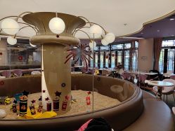 -奈尔宝·国风主题儿童乐园·亲子餐厅(豫园商城店)
