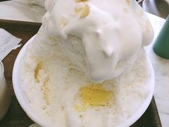 榴莲肉加榴莲冰淇淋-丹礼糖甜品