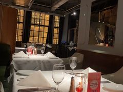 -茹丝葵经典牛排馆(上海外滩店)