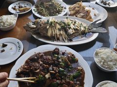 -微山岛春天里酒家