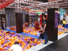-Tenker Club弹刻极限主题公园 · 蹦床 · 团建 · 生日派对(大关店)