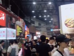 -海口骑楼小吃街