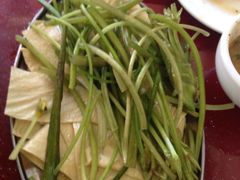 -老石黑山羊毛驴肉火锅(金凯广场店)