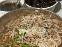 -正宗杨记普洱酸醋米线(总店)
