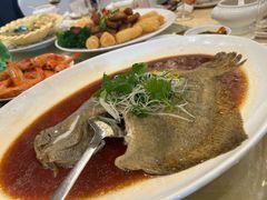 -深圳国际会展中心希尔顿酒店(前海华发冰雪世界店)