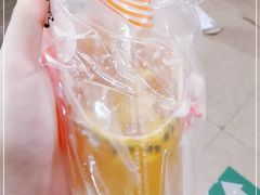 -CoCo都可(八达商城店)