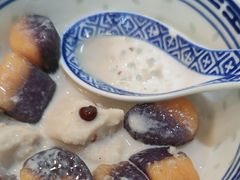 -广信牛奶甜品世家(台东店)