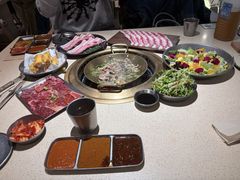-蚂蚁洞·烤肉大营地(上海静安大悦城店)