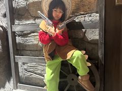 -暴风岛沉浸式体验馆(百联世纪店)