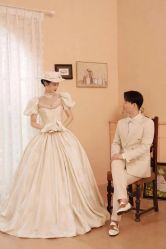 -喜爱高定婚纱摄影