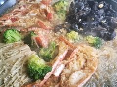 -东口码头·烧鸽子·鱼头泡饼·地方菜(金鹰悦城店)