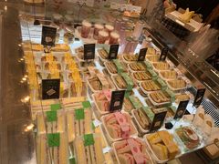 零售区-罗森尼娜(德思勤店)