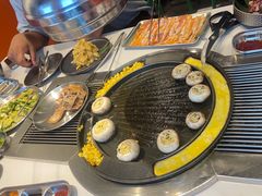 -山野的朋友露营炭火烤肉