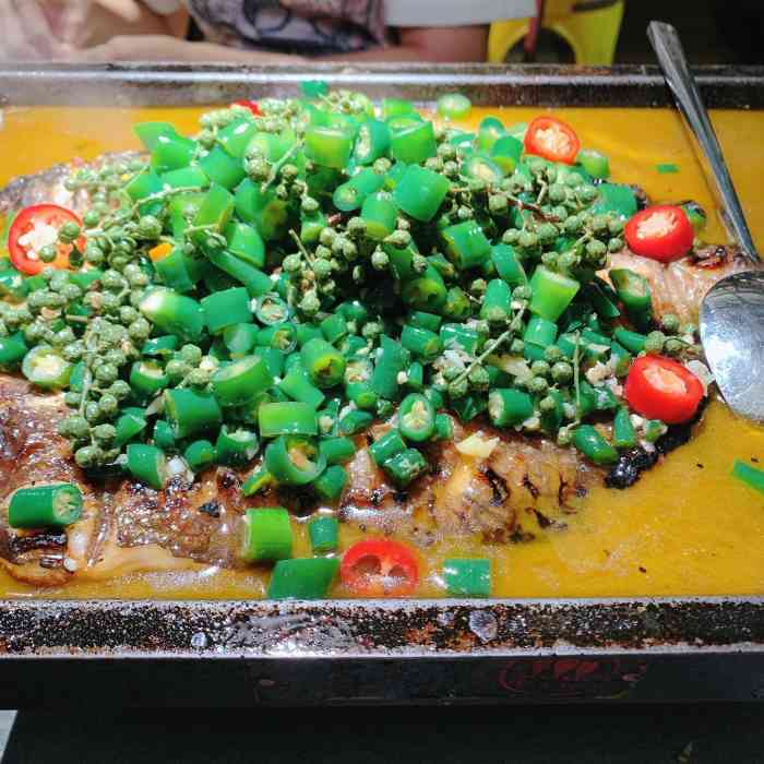 探鱼(万科里店)-"鱼的味道非常不错,服务员态度也很好.夫妻.