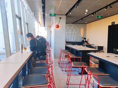 大堂-麦当劳(展览路店)