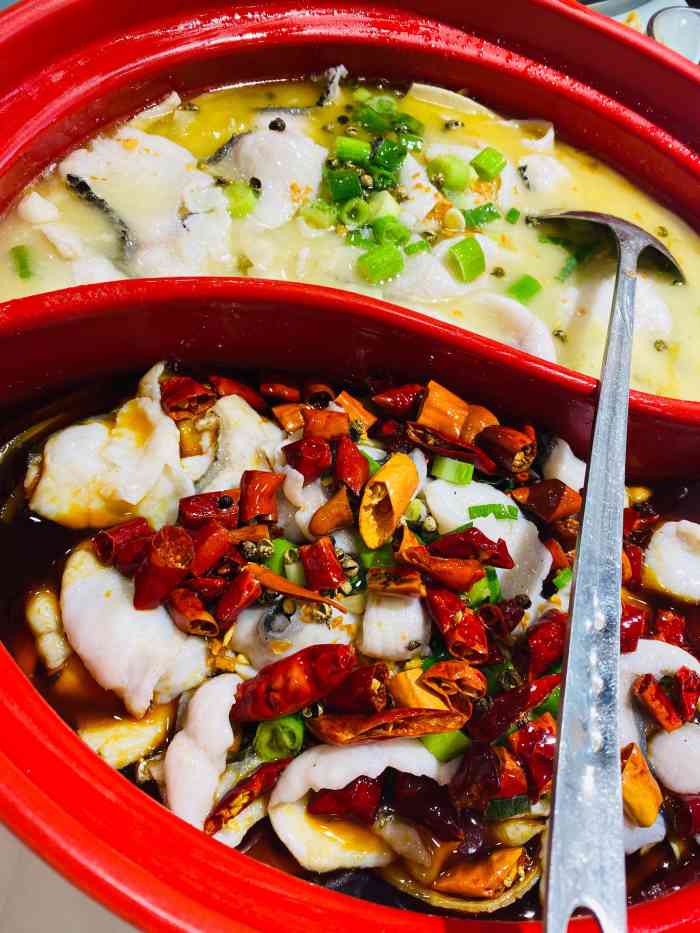 老谭记酸菜鱼(苍梧路店)-"吃过几次,口味一般吧,性价比挺高的.