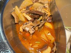 牛杂鸳鸯锅-左庭右院鲜牛肉火锅(新梅广场店)