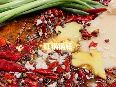 红锅锅底-黄潇洒老火锅(九眼桥宏济巷店)