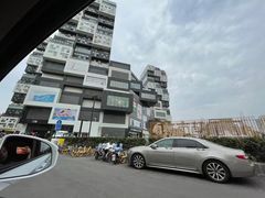 -资和信百货商场