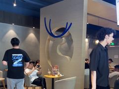 -瑞幸咖啡(新世界中心店)