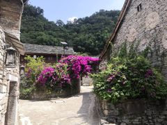 -高荡千年布依古寨旅游景区