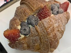 -HOT CRUSH趁热集合·现烤面包(环球港店)