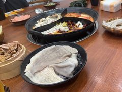 -扎起市井老火锅(乐山总店)