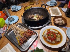 -茸梅路右拐龙虾-农家菜(松江店)