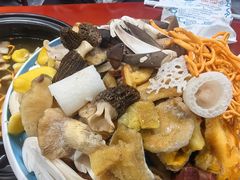 -菌之家·专业纯野生菌火锅·特色炒菌