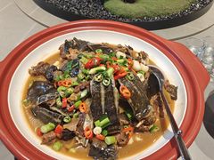 -头上红煨盐鸡·非遗院子餐厅