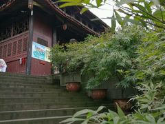 -峨眉山报国寺