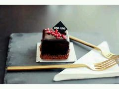 -UNI UNI(环亚凯瑟琳店)