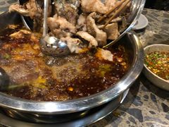 -肖肖酸萝卜鱼火锅(总店)